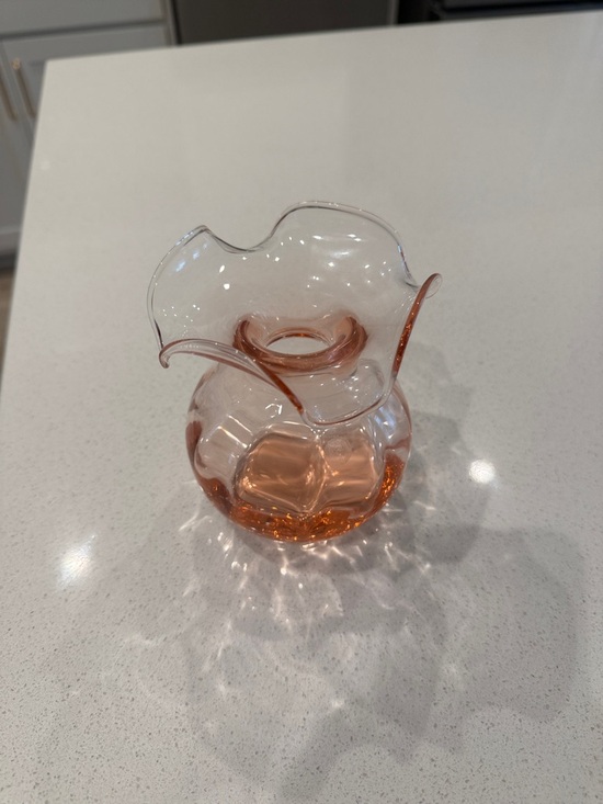 Vietri Other - Vietri Peach Ruffled Glass Bud Vase